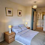 Lovely 2Bed 2Bath Flat In North Acton