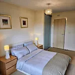 Lovely 2Bed 2Bath Flat In North Acton