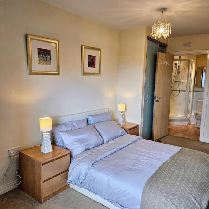 Lovely 2bed 2bath Flat In North Acton Londres